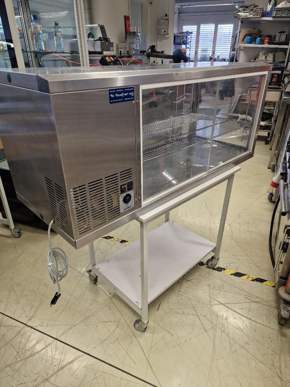 Allestimento di negozi e stand fieristici: Kühlvitrine – Usato da Niederwangen BE venduto da HasGastrobedarf 6