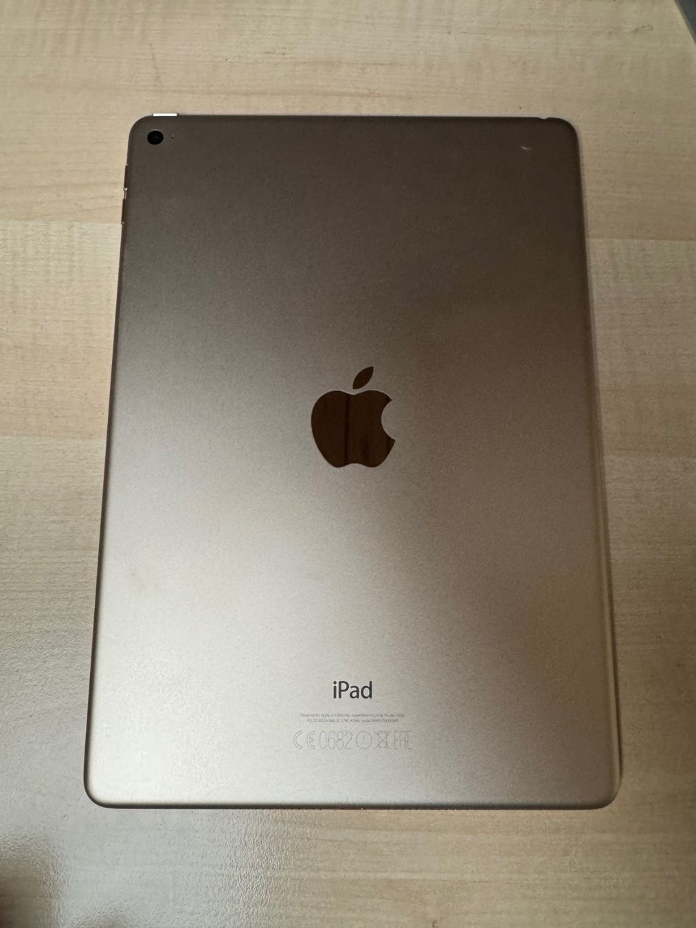 Apple Tablet PC: Apple iPad Air 2 (9.7), A1566 2014 – Usato da Opfikon venduto da Camparisoda 3