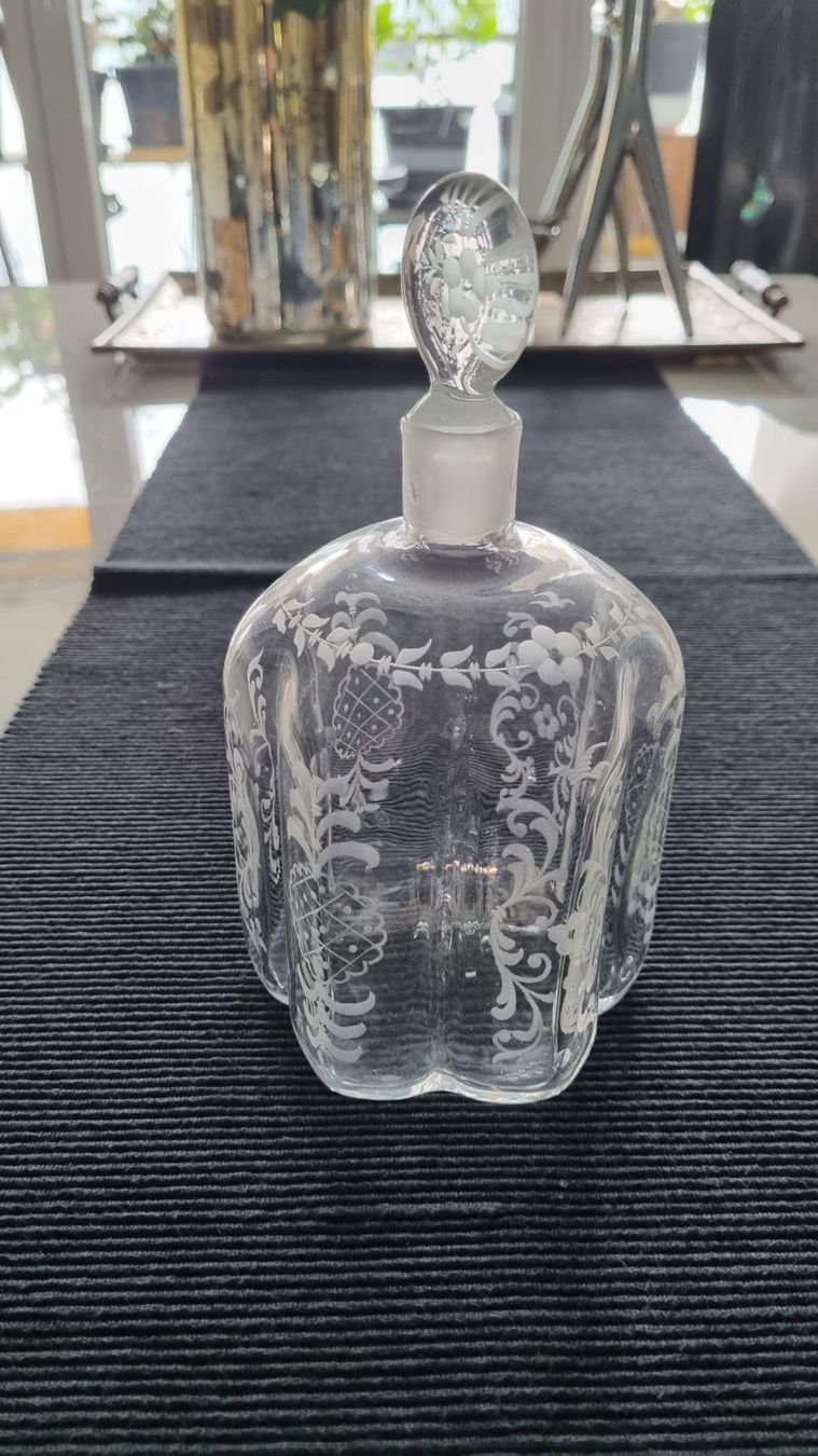 Caraffe: HISTORISCHE BLEIKRISTALL KARAFFE ENDE 19JH – Usato da Locarno venduto da ICARO8 1