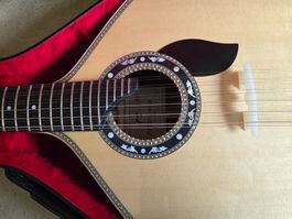 Portguesische Gitarre Artimusica Neuwertig mit Koffer
