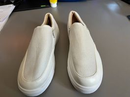 Weisse Sommer Schuhe, neu, Grösse 43 fällt klein aus