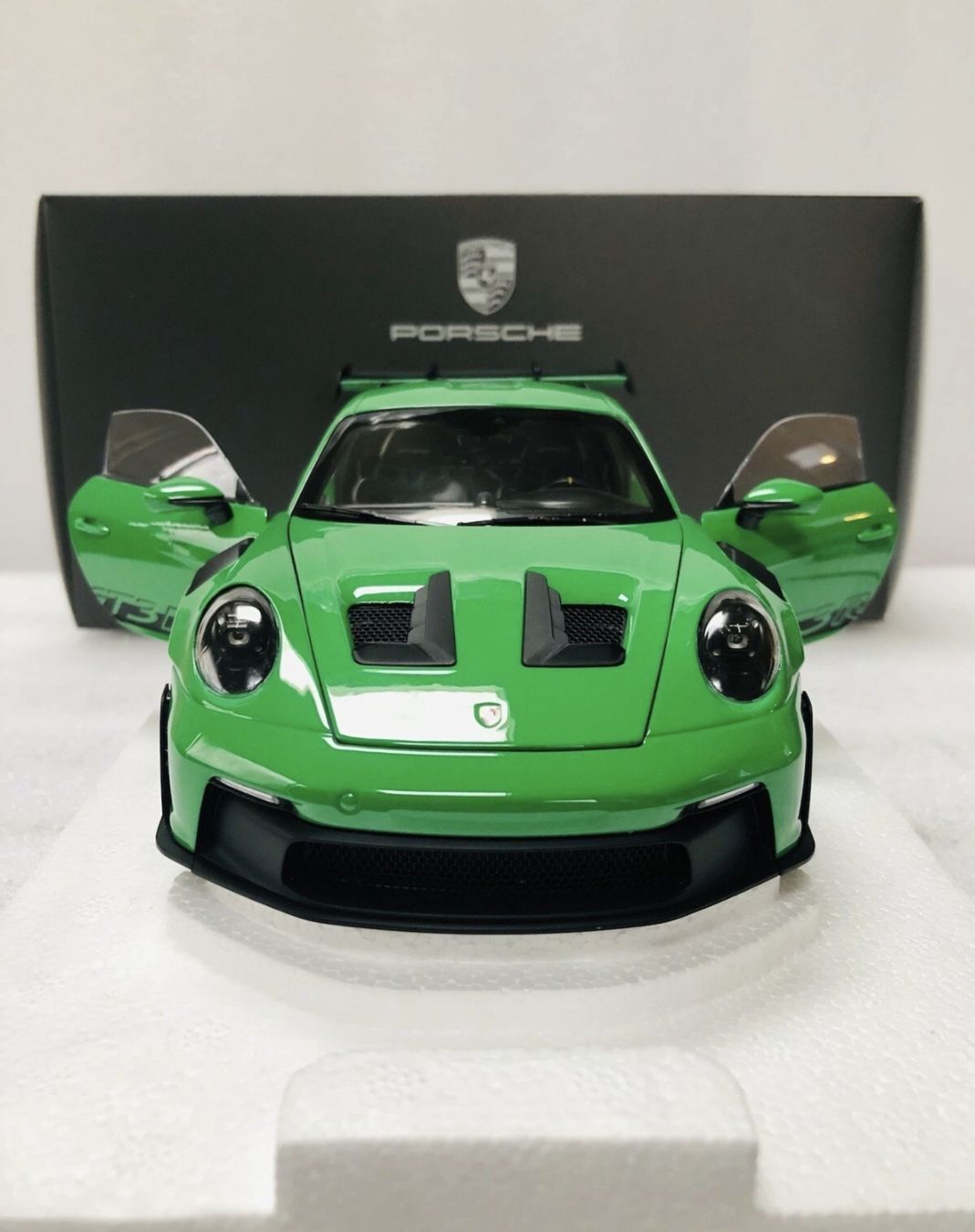 Porsche Modellini d'auto: Porsche 911 (992) GT3 RS Python Green Limited Édition NOREV – Nuovo e nell'imballaggio originale da La Joux FR venduto da Pepere5 1