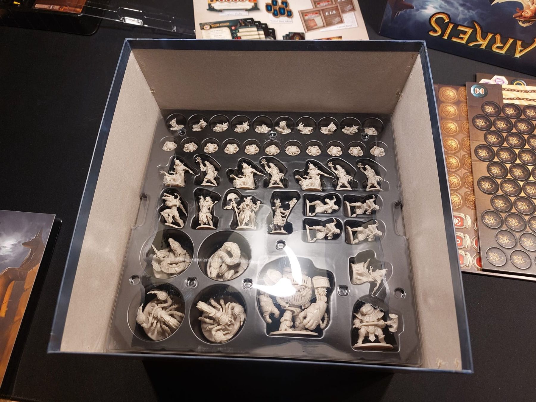 Giochi: ARKEIS - Kickstarter Version + Expansion + Playmat + Reset-K – Nuovo (secondo la descrizione) da Luzern venduto da Blue-Moon 4