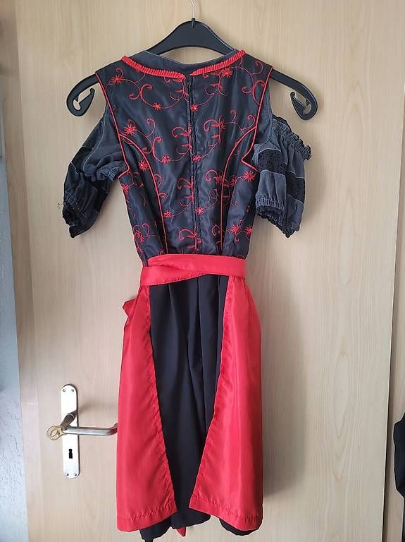 Robes: Dirndl – D'occasion à Therwil par t_a_n8wj 4