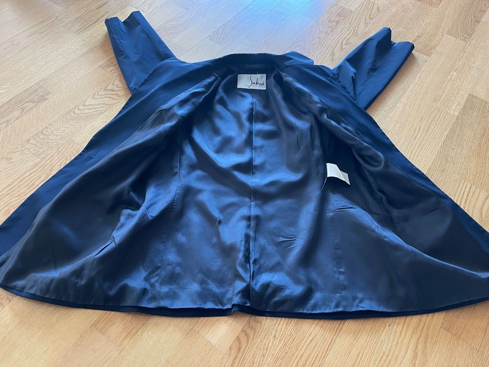 Ensembles & Tailleurs: Blazer Sahzá Blazer Grösse 42 EU  Top Zustand – D'occasion à Rüschlikon par leo_mwz2 8