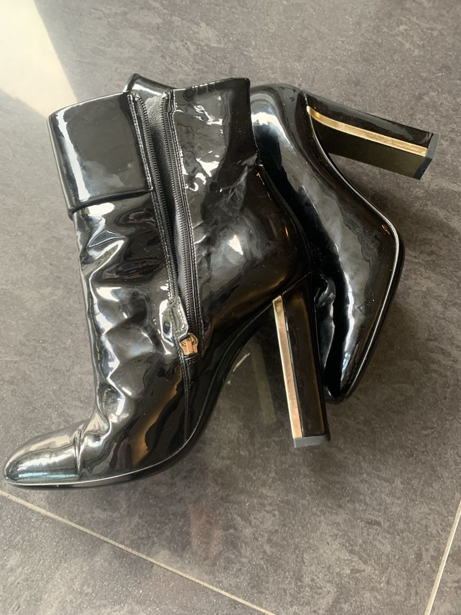 Gucci Chaussures femmes: Gucci Stiefeletten  – D'occasion à Bergdietikon par zor_856j 2