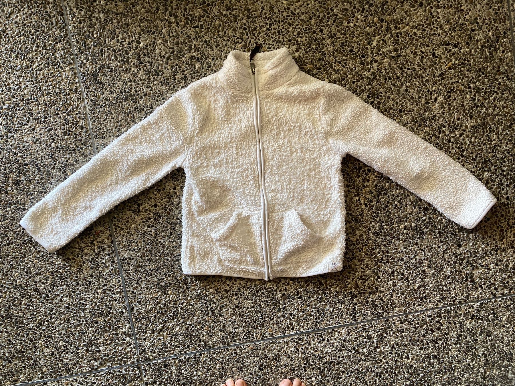 H&M Maglioni & Felpe: Jacke, Jäggli, Pullover, ca. Gr. 134 – Usato da Aetingen venduto da Nadinsky