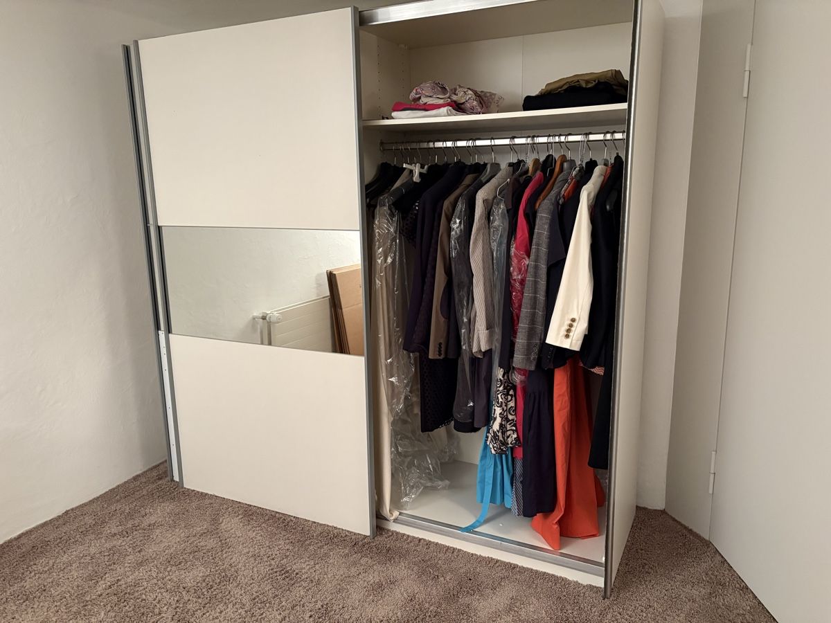 Pfister Armadi: Kleiderschrank – Usato da St. Gallen venduto da sophia2001 1