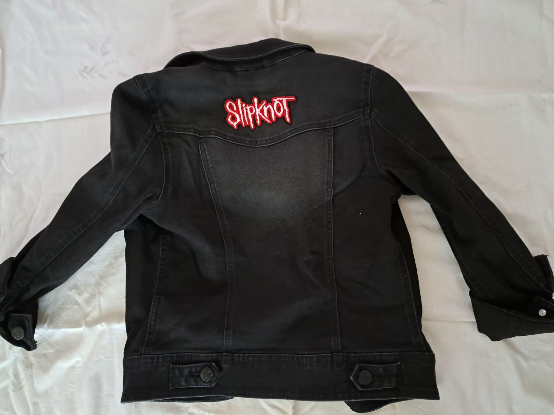 Giacche & Cappotti: Jeansjacke mit Patches – Nuovo (secondo la descrizione) da Effretikon venduto da gonzzi 1