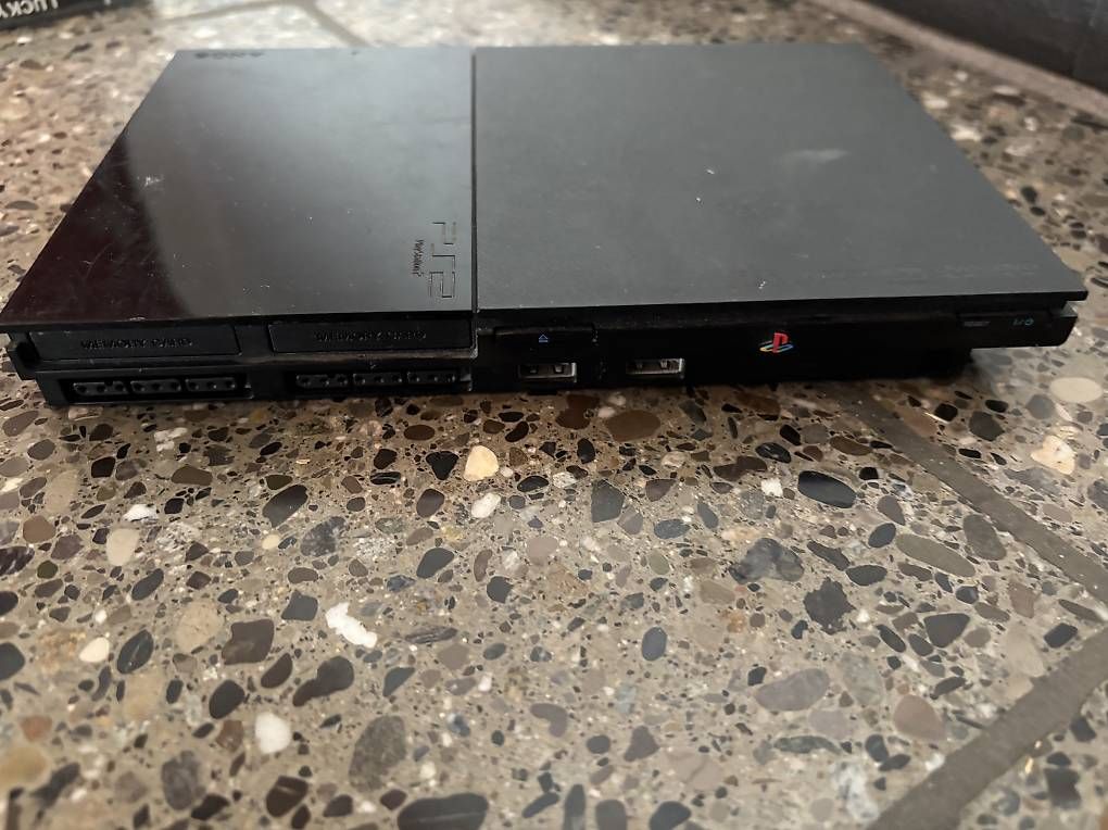 Sony Consoles: Ps2 + games – D'occasion à Moosseedorf par dav_666f 2