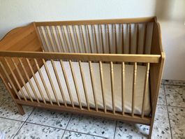 2 Kinderbett mit Topmatraze und Zubehör (Molto Fixleintuch
