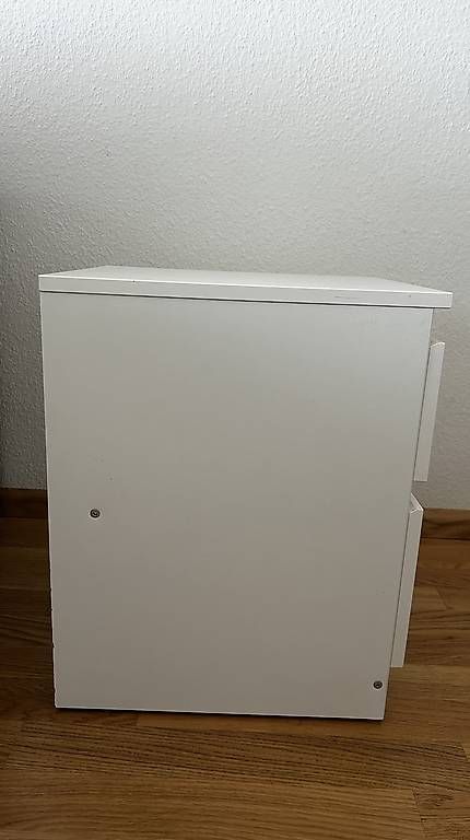 Comodini: Nachtisch/ Kommode  – Usato da Binningen venduto da Xen_2gn5 3