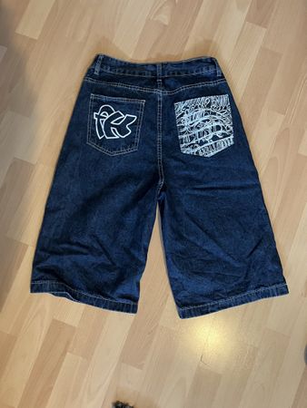 Y2K summer denim jorts.
