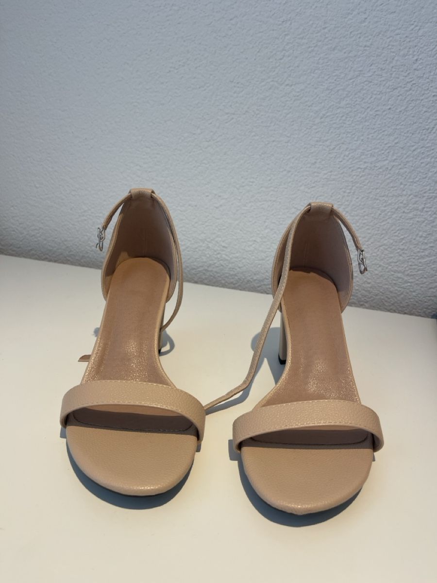 Scarpe da donna: Pumps beige Blockabsatz Grösse 39 neu – Nuovo (secondo la descrizione) da Mühlau venduto da Jasil66 1