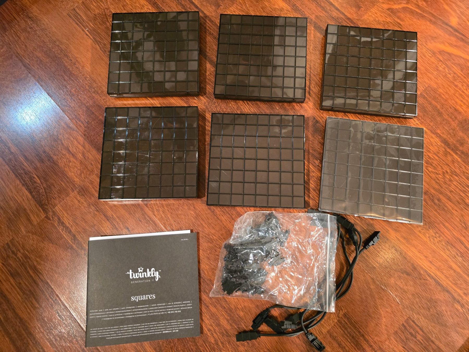 Lampade: Twinkly Squares Set (6 Panels) LED – Usato da St. Gallenkappel venduto da KetoViking