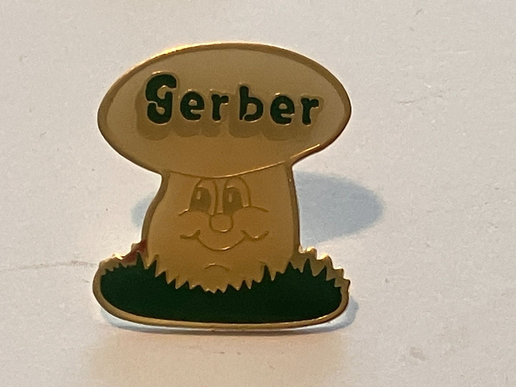 Placchette & Badge: 1 Pin Gerber – Usato da Basel venduto da djwwpp