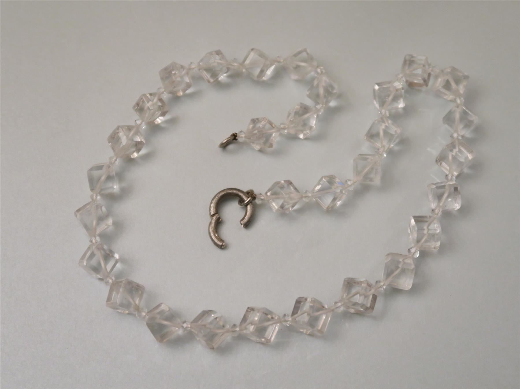 Catenine: Perlenkette Naturstein durchsichtig – Usato da Brittnau venduto da marlenestone 3
