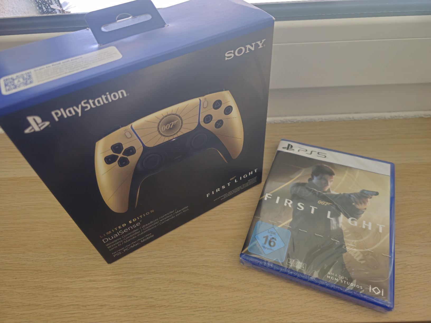 Giochi: Ps5 007 Controller und Spiel OVP – Nuovo e nell'imballaggio originale da Wauwil venduto da DeLaxx_