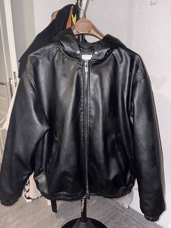 Vestes: Bershka Übergangsjacke – D'occasion à Obergerlafingen par raj_5njg