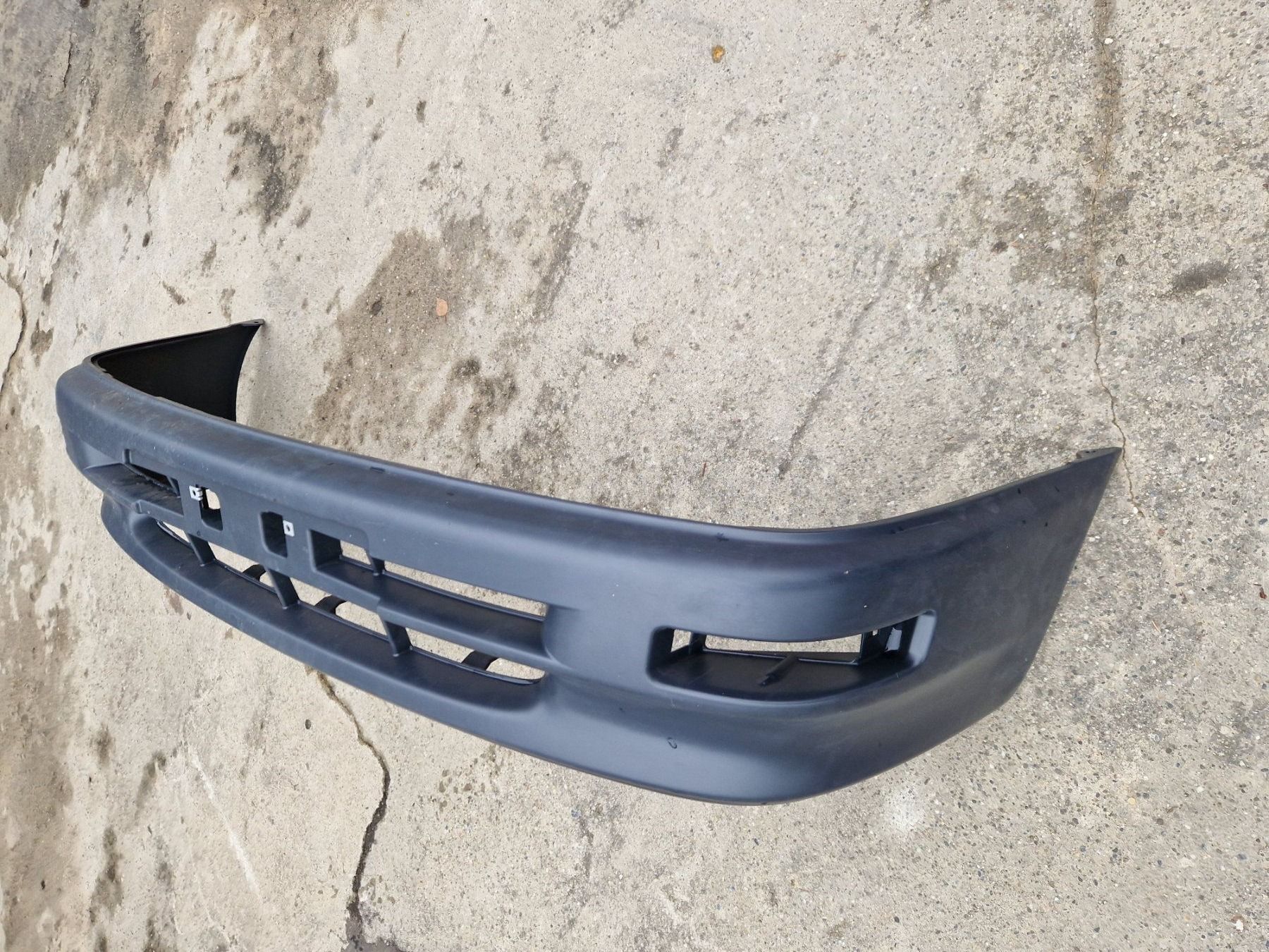 Toyota Tutti pezzi di ricambio auto: Stossstange Toyota Corolla AE10 – Nuovo (secondo la descrizione) da Kerzers venduto da Ernst12345 1