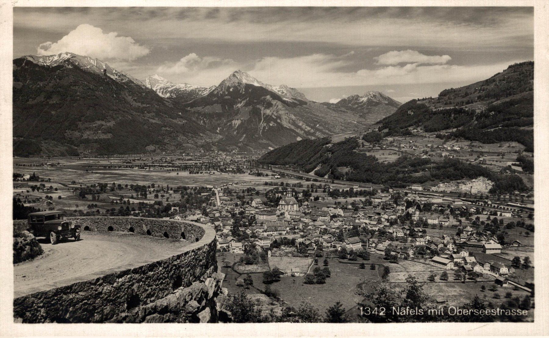 Cartes postales: Näfels mit Oberseestrasse – D'occasion à Bronschhofen par Astore