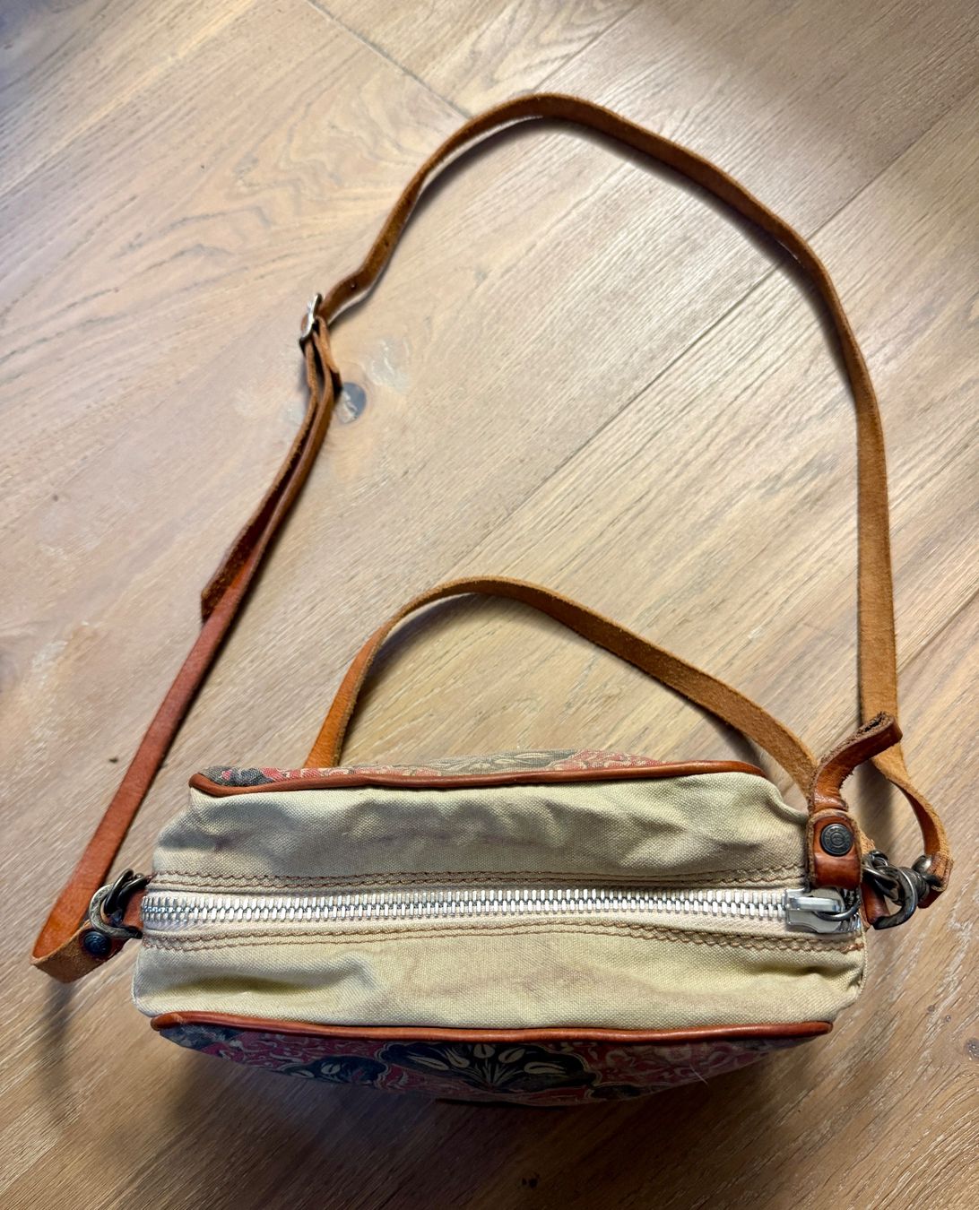 Campomaggi Borse da donna: Kleine CAMPOMAGGI TASCHE aus Canvas + Leder – Usato da Rothrist venduto da Luckywinner 9
