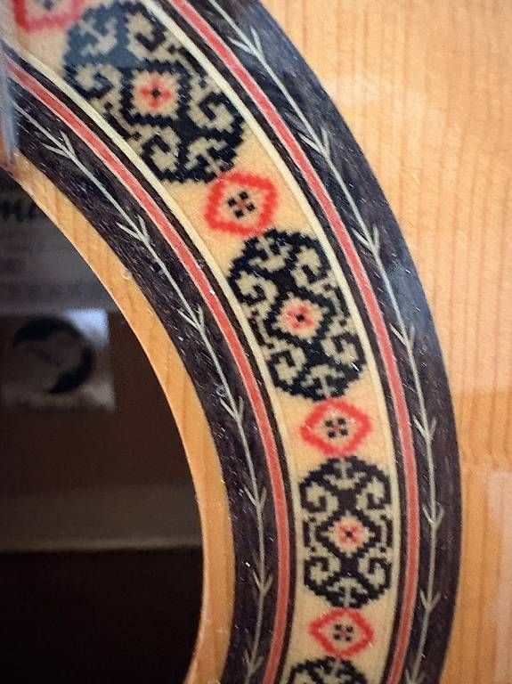 Musikinstrumente: Guitare classique  – Gebraucht aus St-Oyens von Danz_z 2