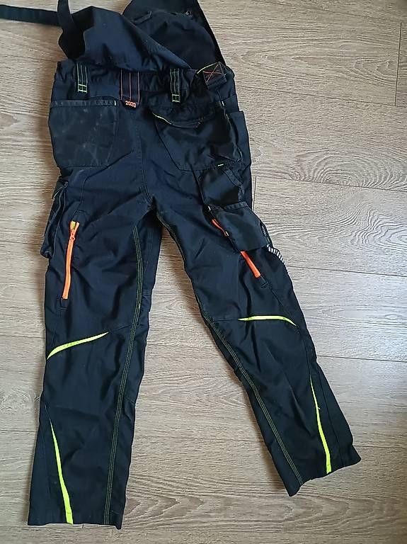 Pantaloni: Latzhosen der Marke Engelbert Strauss – Usato da Rosshäusern venduto da malin09 1