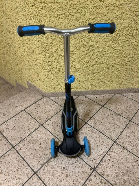 Globber Kickboard: Globber Dreirad Trottinett – Usato da Opfikon venduto da MKT1909 1