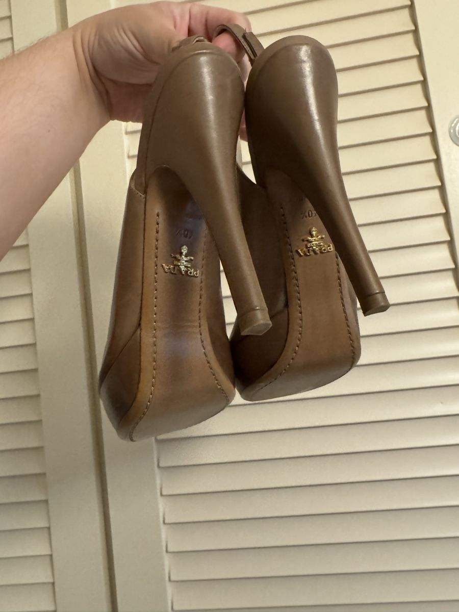 Prada Scarpe da donna: Prada Slingpumps aus Leder, nude, Gr. 40.5 – Usato da Niederbipp venduto da yar_tf6f 2