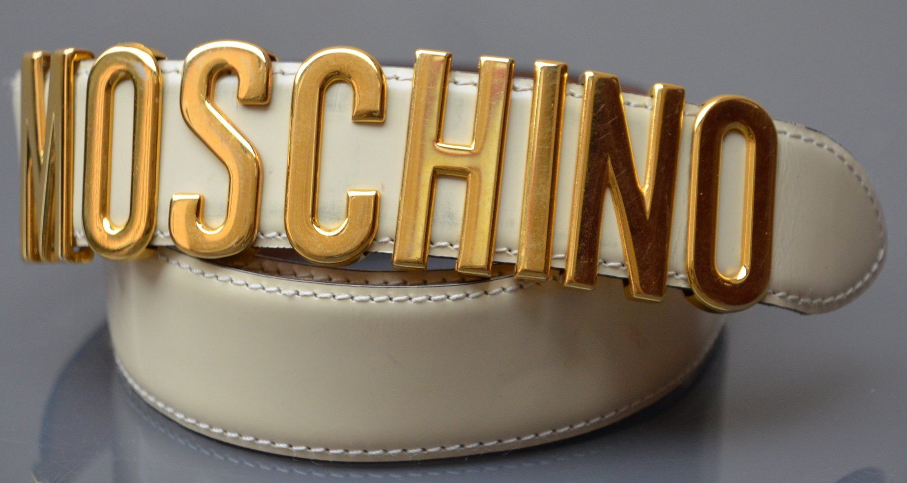 Moschino Cinture: Moschino Gürtel / ceinture – Usato da Collonges venduto da arashee 1