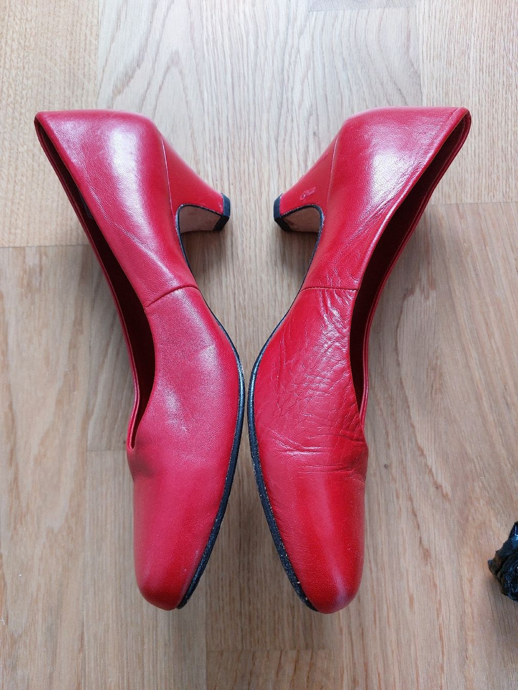 Scarpe da donna: Rote Pumps von Vintage, Grösse 39, Leder – Usato da Bern venduto da titaniumsnow 1