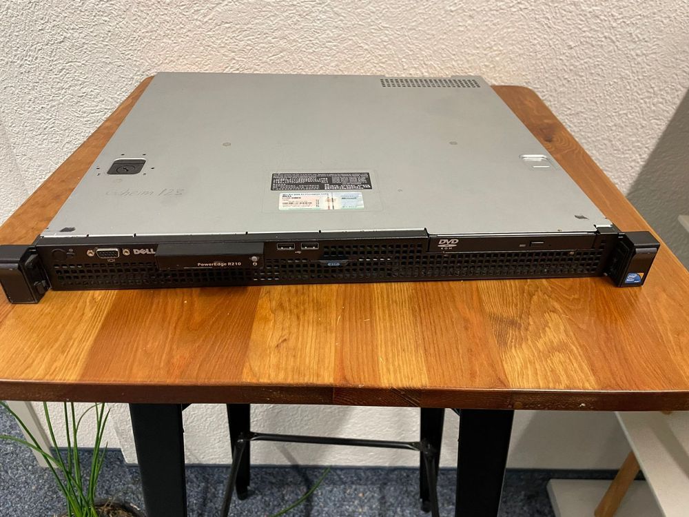 Dell PowerEdge R210 (Gebraucht) in Glis für CHF 129 – nur Abholung auf ...