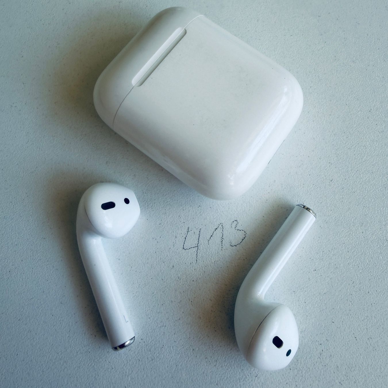 Apple Kopfhörer: Original Apple AirPods 1 Gen. Wireless Kopfhörer & Case – Gebraucht aus Basel von MY.AIRPODS.SHOP 6
