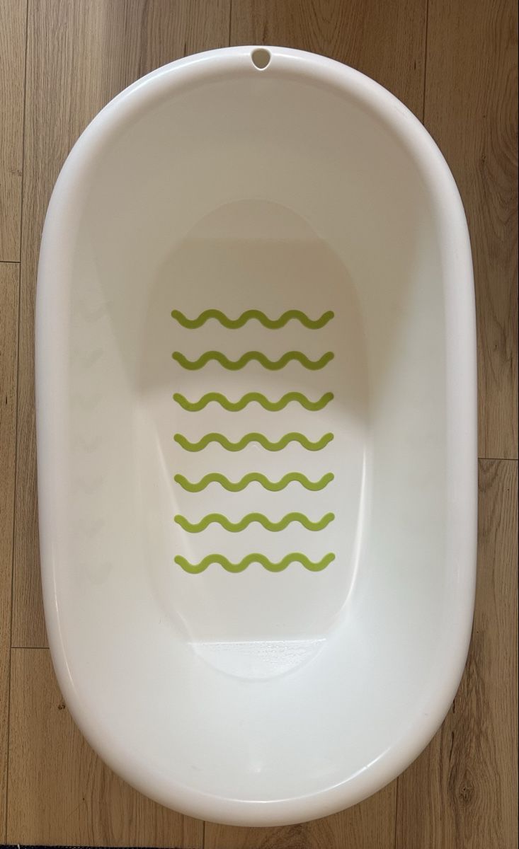 Badewannen: Nabybadewanne – Gebraucht aus Zürich von Lena.17