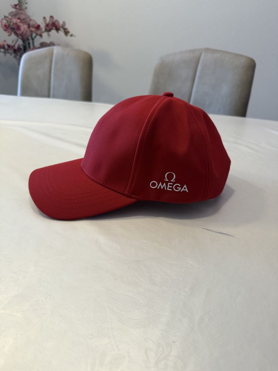 Omega Orologi: Casquette Omega Rouge – Nuovo e nell'imballaggio originale da La Chaux-de-Fonds venduto da CGL_watches16y