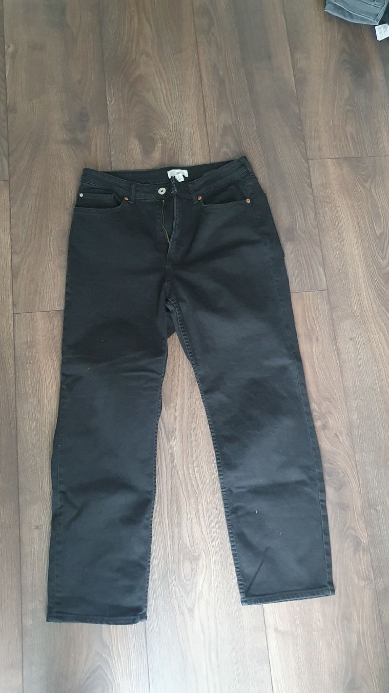 H&M Jeans: Schwarze H&M Damen Jeans Gr. 44 – Usato da Breitenbach venduto da sabrinaa95