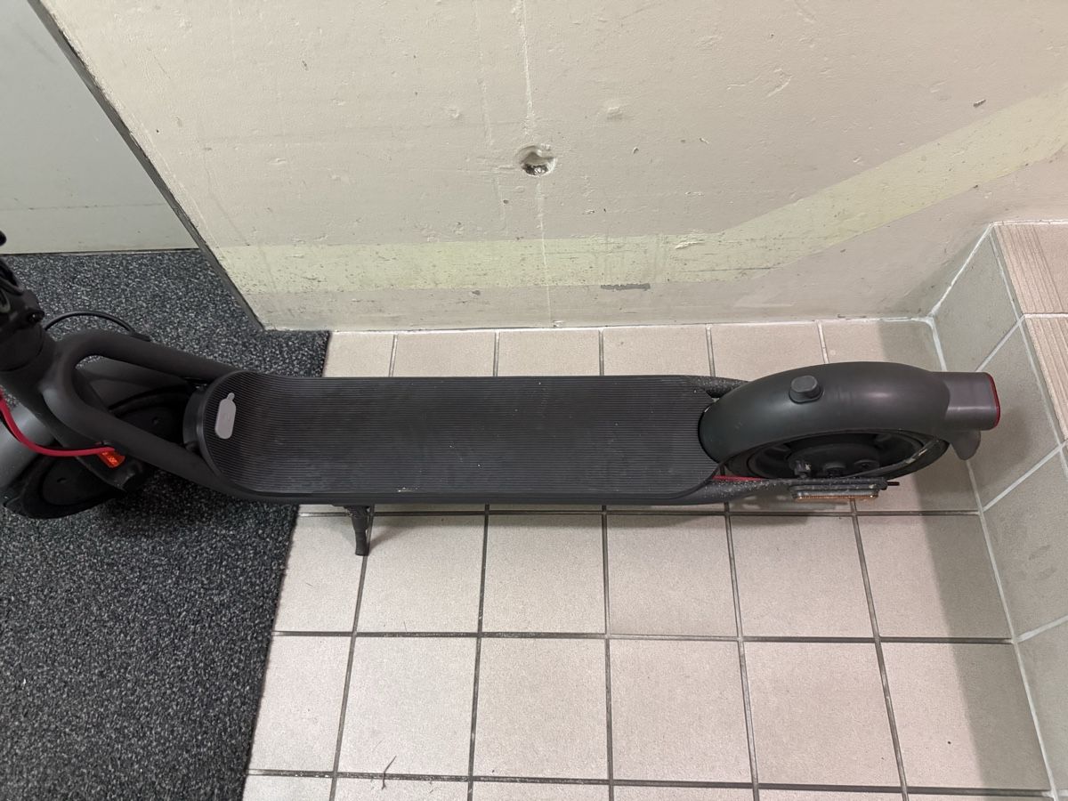 Kickboard: E-Trottinet Navee V25 SE – Usato da Allschwil venduto da Vespalino48 1