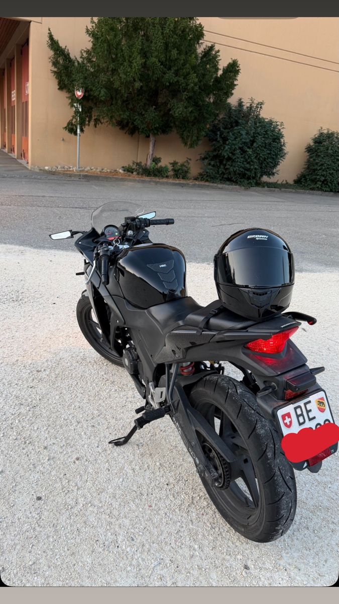 Honda Route: CBR 125R – D'occasion à Kehrsatz par ali_pdq5