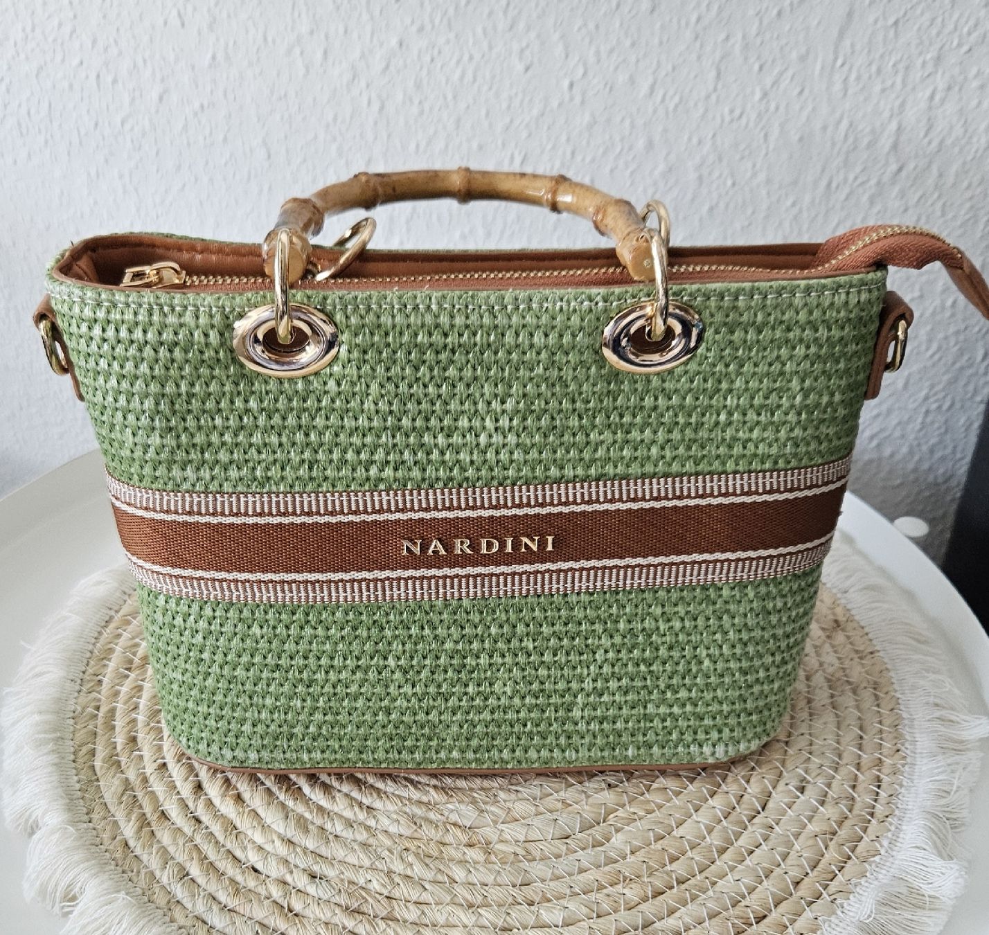 Borse da donna: sac à main NEUF  – Nuovo e nell'imballaggio originale da Nyon venduto da nay_y72c