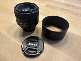 Nikon AF-S Nikkor 85mm 1:1.8G