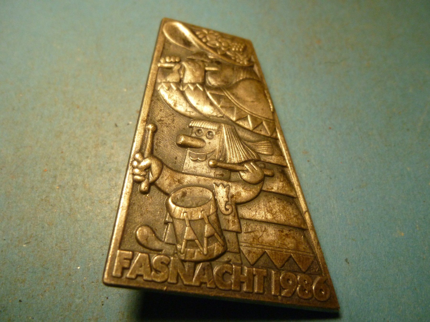 Placchette & Badge: BASEL 1986 SILBER – Usato da Ried (Muotathal) venduto da Mandarin02