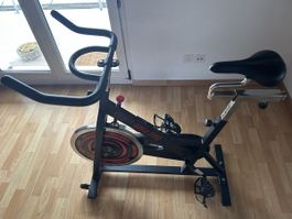 Indoor Cycling Bike - Nur 1-mal benutzt!