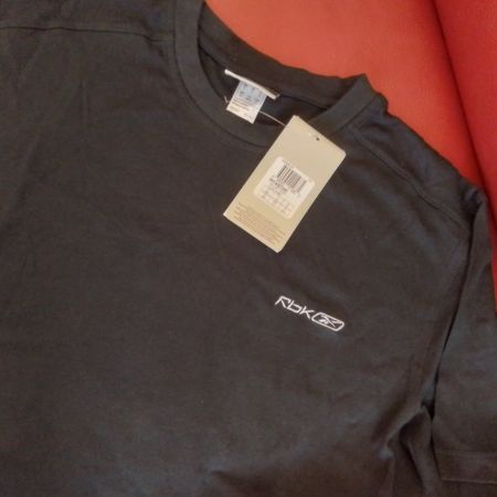 Reebok T-Shirt schwarz / deutsche Grösse 48/M / NEU