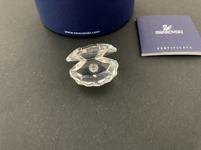 Swarovski Statuette: conchiglia con "perla" 191692 – Nuovo e nell'imballaggio originale da Airolo venduto da Hmagnum