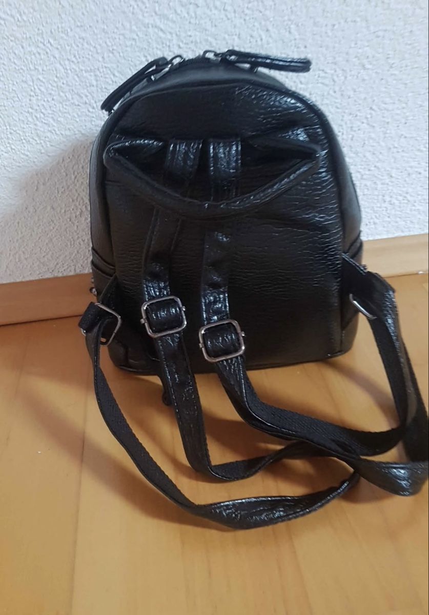 Zaini: Neuen Rucksack – Nuovo e nell'imballaggio originale da Amlikon-Bissegg venduto da Flowers_Blossom 2