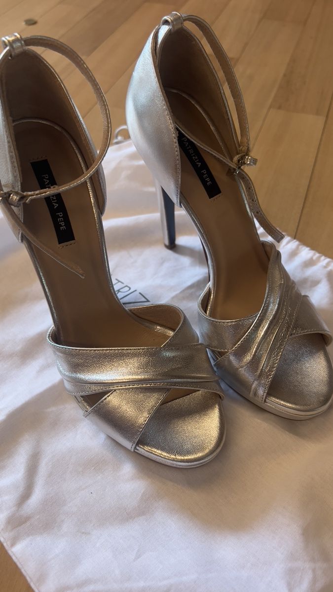 Patrizia Pepe Scarpe da donna: Sandali 👡 Patrizia Pepe . – Usato da Bre sopra Lugano venduto da Carolina-JM 1