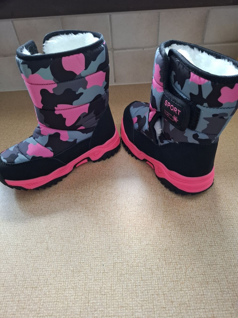 Scarpe per ragazze: Gefütterte Winterschuhe Gr 30 – Usato da Hätzingen venduto da Snoopi84 3