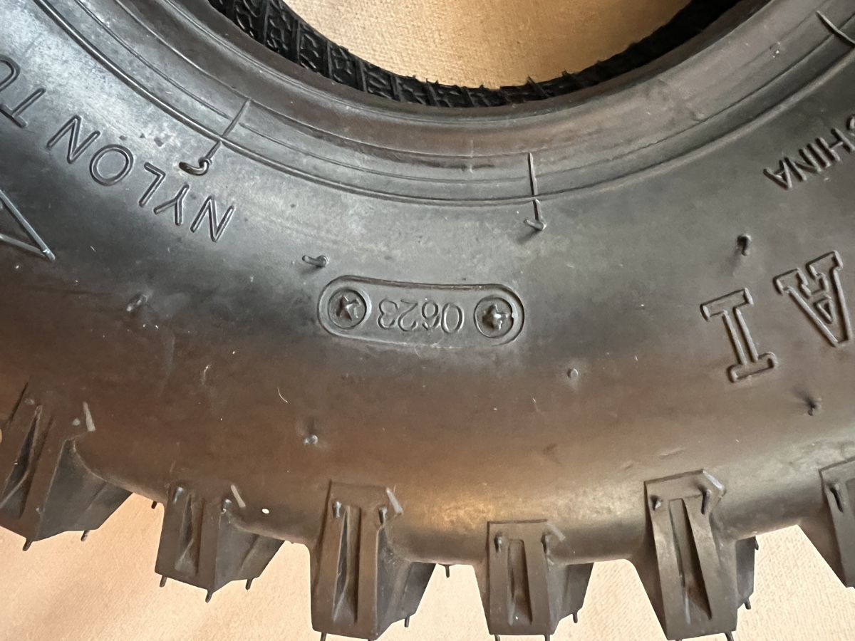 Mini Quad: Reifen 15x5.00-6 – Nuovo e nell'imballaggio originale da Hundwil venduto da panzermech 4