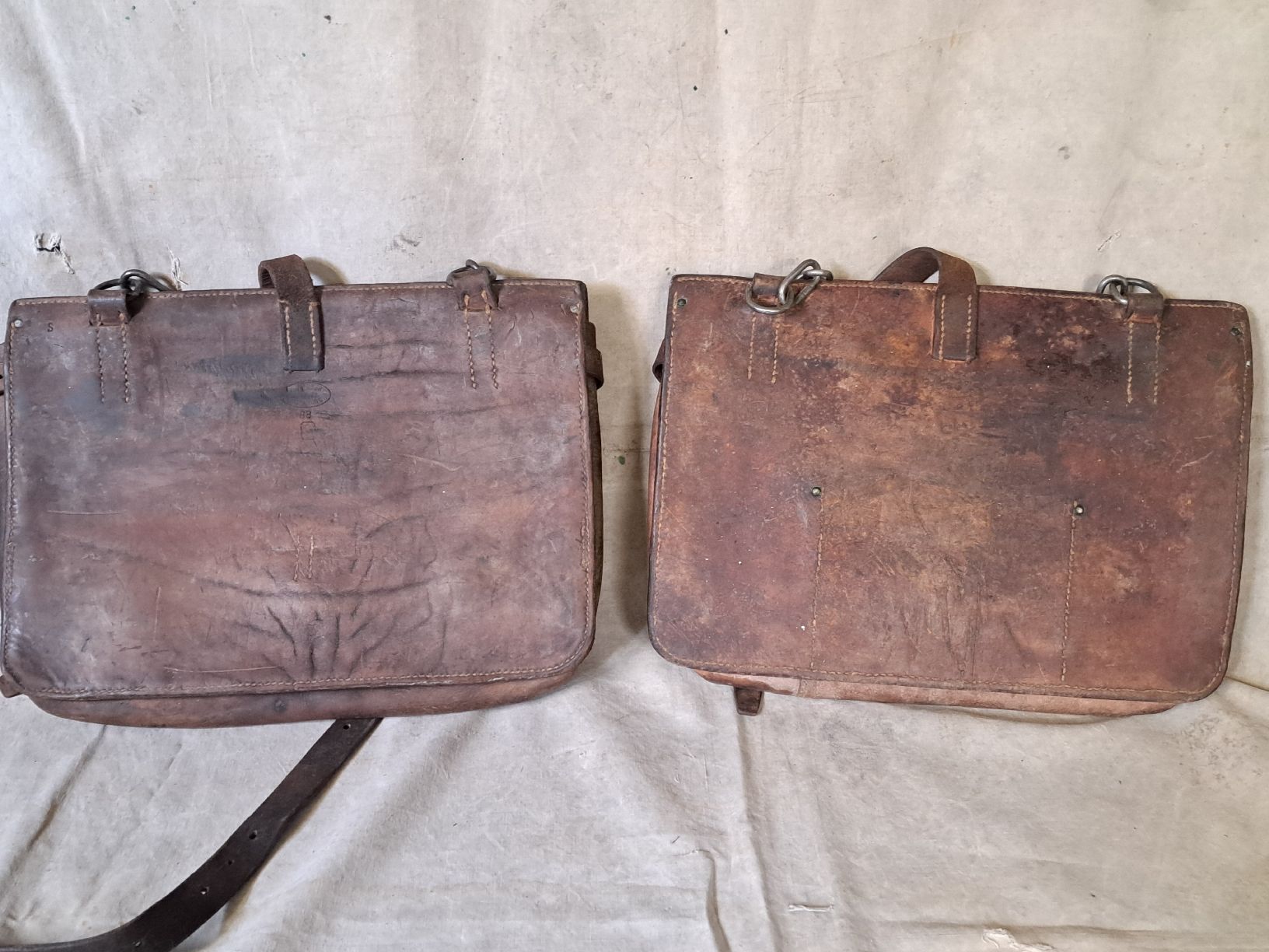 Schweizer Armee Borse: 2.WK Schweiz Armee Train Satteltaschen  – Usato da Muotathal venduto da s_spiess 2
